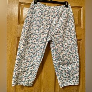 Women’s Crazy Horse Liz Claiborne Blue and White Floral Bermuda Pants size 10P